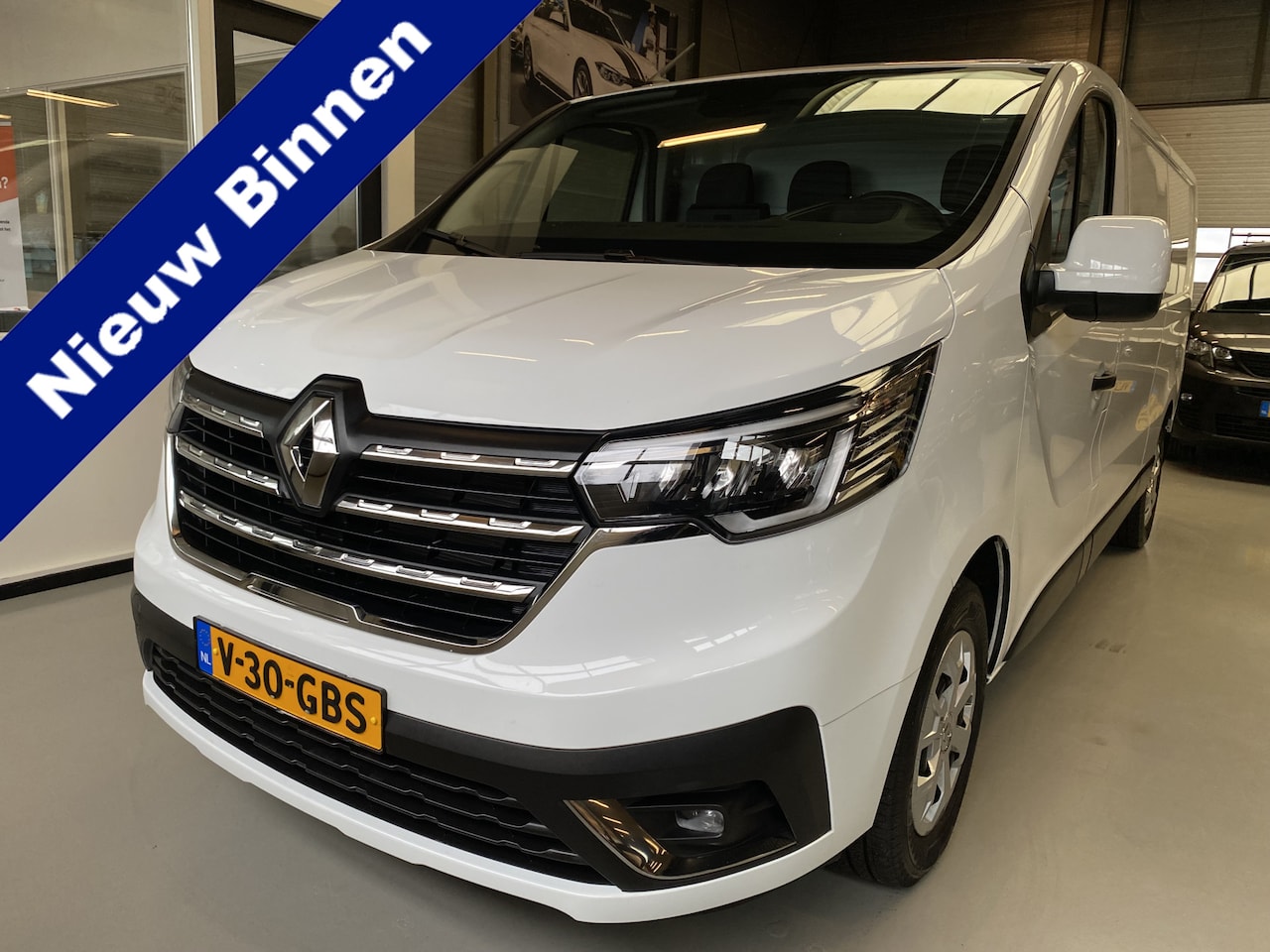 Renault Trafic - 2.0 dCi 150 T30 L2H1 Work Edition Led, Cruise, Navi, 1st eigenaar - AutoWereld.nl