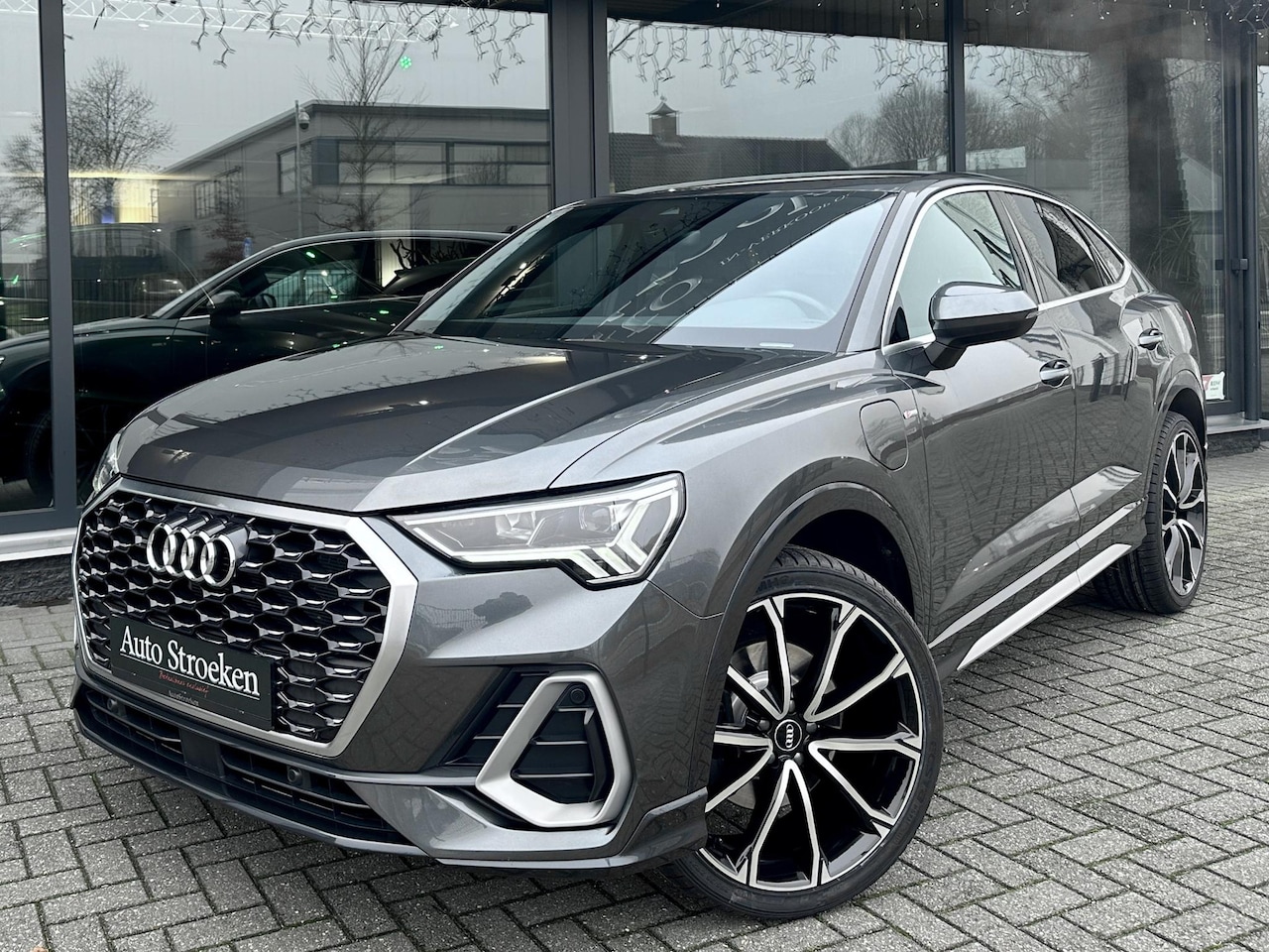 Audi Q3 Sportback - 45 TFSIe 3x S-Line Leder Virtual Trekhaak SmartPho - AutoWereld.nl