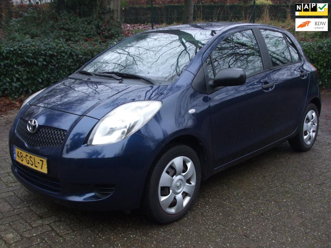 Toyota Yaris - 1.3 VVTi Sol airco 162 dkm NAP nwe koppeling 5 deurs blauw - AutoWereld.nl