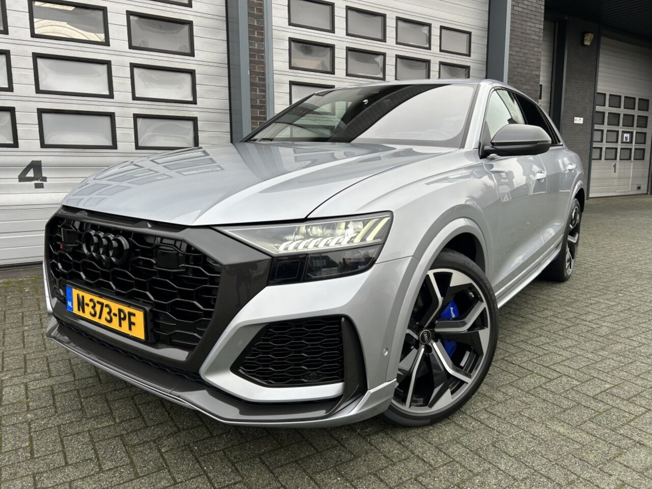 Audi Q8 - 4.0 TFSI RS Q8 Dynamic Carbon Nieuw! ✅ - AutoWereld.nl