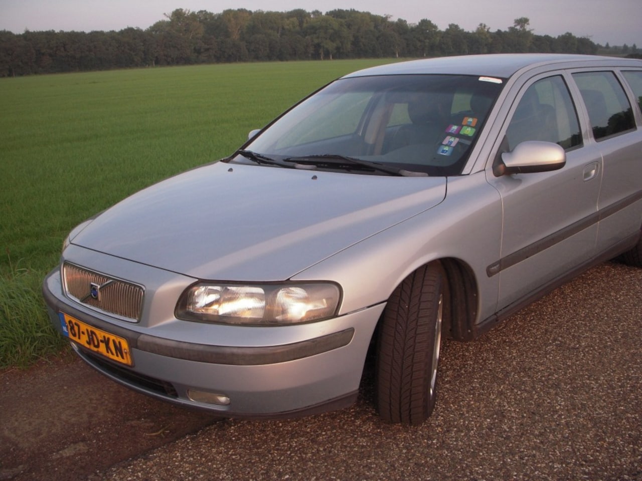 Volvo V70 - 2.4 COMFORT LINE Summum-Nog 15 va 2600 e - AutoWereld.nl