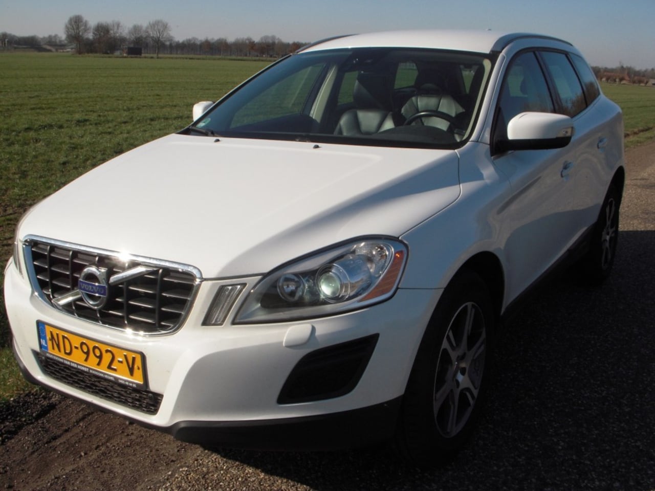 Volvo XC60 - D3 SUMMUM AUT.EMISSIEKLASSE 5 :SCHONE MOTOR;5 cil.163pk - AutoWereld.nl