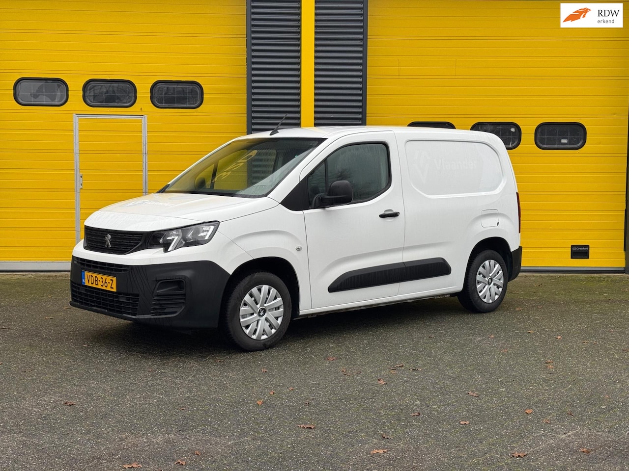 Peugeot Partner - 1.5 BlueHDI Airco Cruise Eu6 - AutoWereld.nl