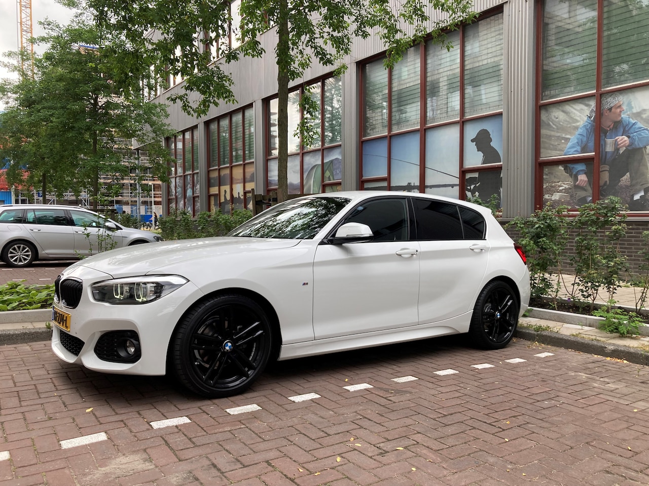 BMW 1-serie - 118i Edition M Sport Executive - AutoWereld.nl