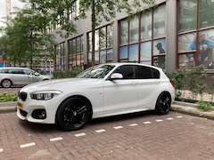 BMW 1-serie - 118i Edition M Sport Executive M pakket (in/ex) / 18" lichtmetalen velgen multi-spaaks / LED lichtpakket / etc...