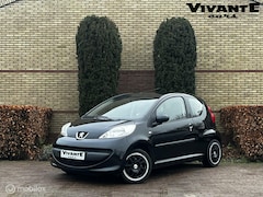 Peugeot 107 - 1.0-12V XR Zwart Automaat | APK 17-09-2025