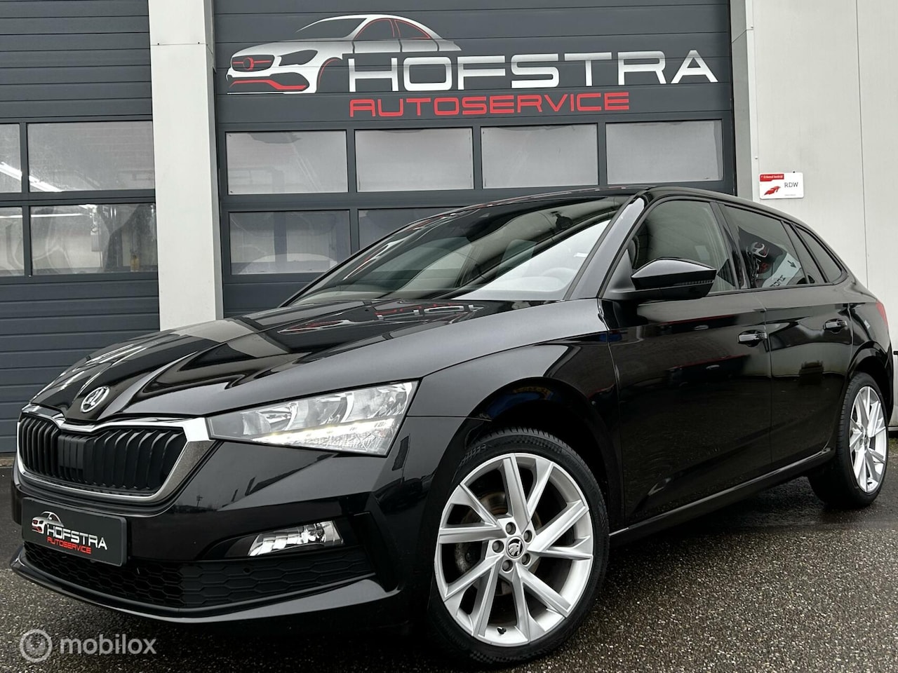 Skoda Scala - 1.0 TSI Sport Schaalstoelen Pano Led Apple-CarPlay vol - AutoWereld.nl