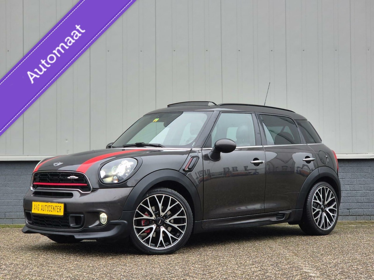 MINI Countryman - 1.6 JCW ALL4/Pano/Led/Navi/218PK/19''/Bomvol - AutoWereld.nl