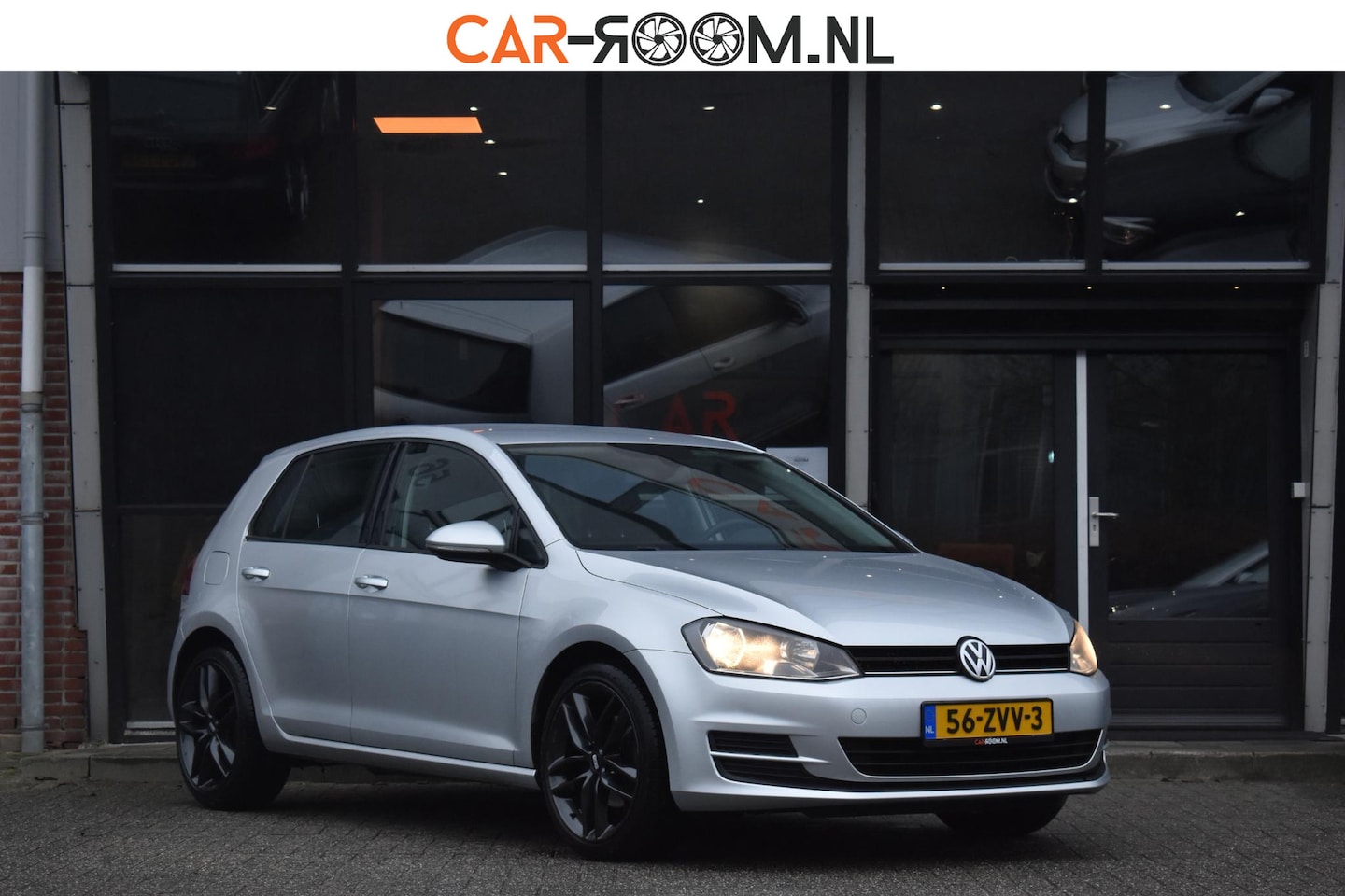 Volkswagen Golf - 1.2 TSI Trendline DSG NAP - AutoWereld.nl