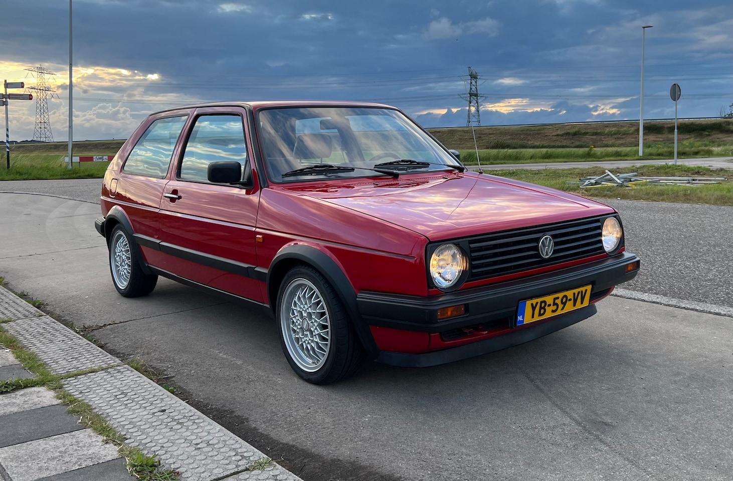 Volkswagen Golf - 1.3 CL Inj. - AutoWereld.nl