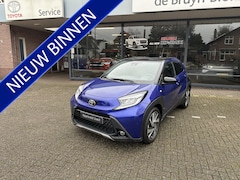 Toyota Aygo X - 1.0 VVT-i MT Premium parkeersensoren voor en achter / stoelverwarming / smartkey met start