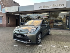 Toyota Aygo X - 1.0 VVT-i MT Premium Cabrio parkeersensoren voor en achter / stoelverwarming / smartkey me