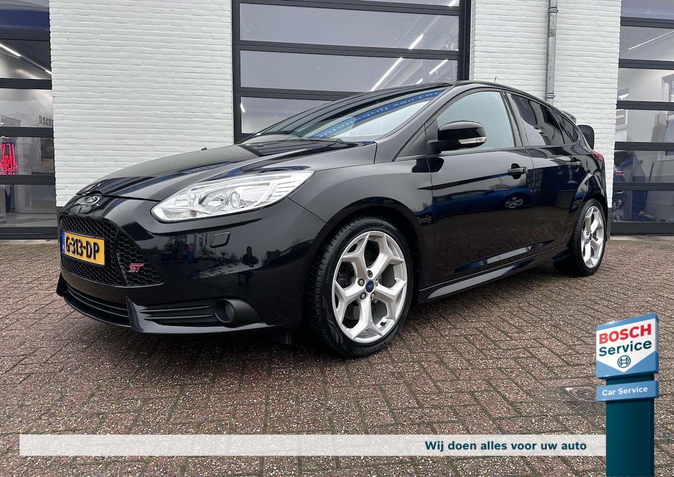 Ford Focus - 2.0 EcoBoost ST-3 2.0 EcoBoost 250pk 5-deurs ST-3 - AutoWereld.nl