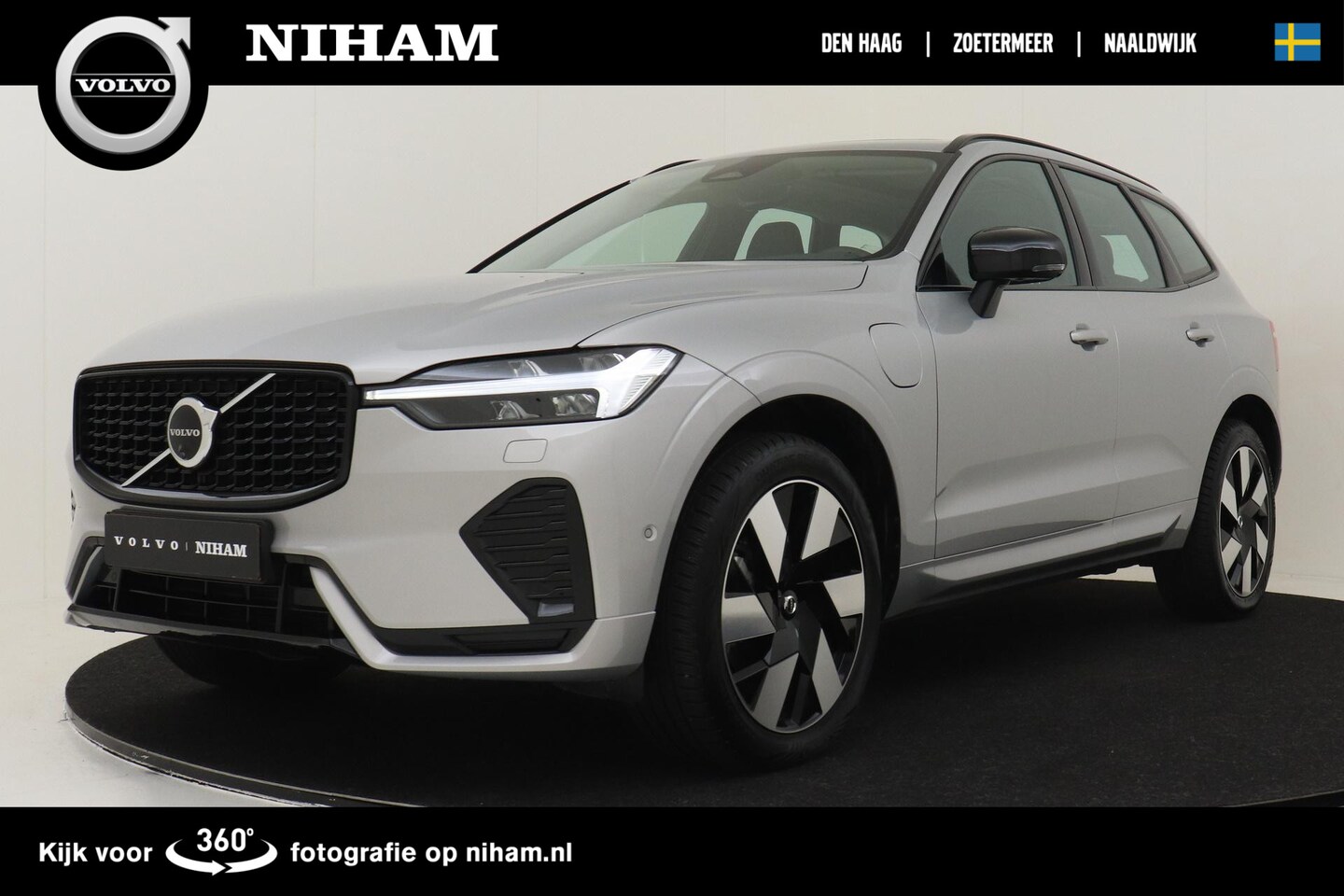 Volvo XC60 - RECHARGE T6 AWD ULTIMATE DARK -PANO.DAK|HEAD-UP DISP.|360°CAM|TREKHAAK|HK-AUDIO - AutoWereld.nl