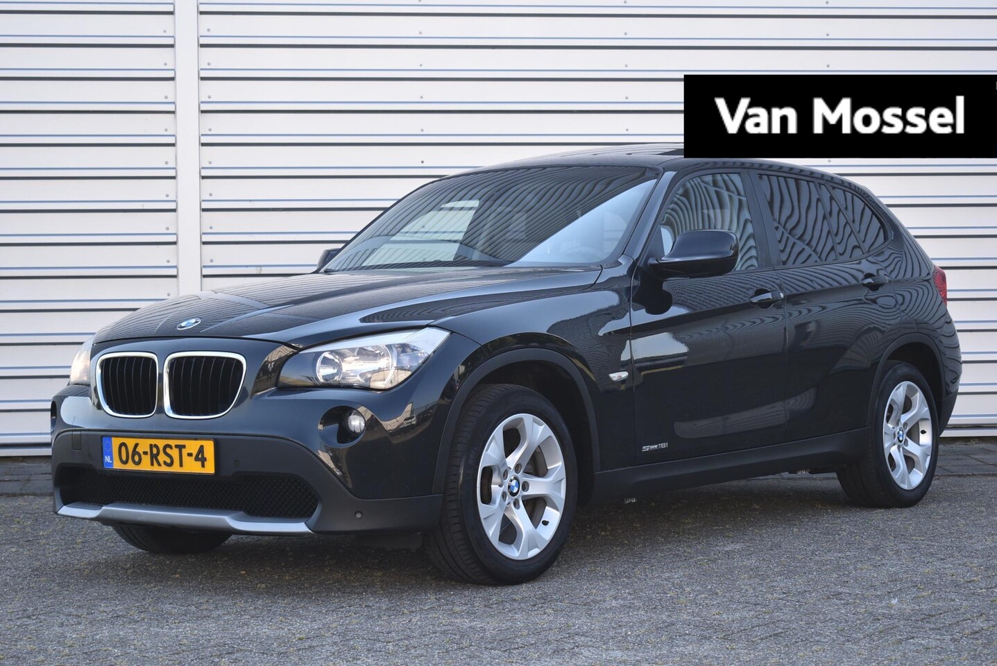 BMW X1 - sDrive18i Executive | MEENEEM PRIJS!! | Panoramadak | Navi | Climatecontrol | Cruisecontro - AutoWereld.nl