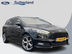 Ford Focus Wagon - 2.0 ST-3 250pk Achteruitrijcamera | Recaro | Cruise control | Stoelverwarming | Dealer ond