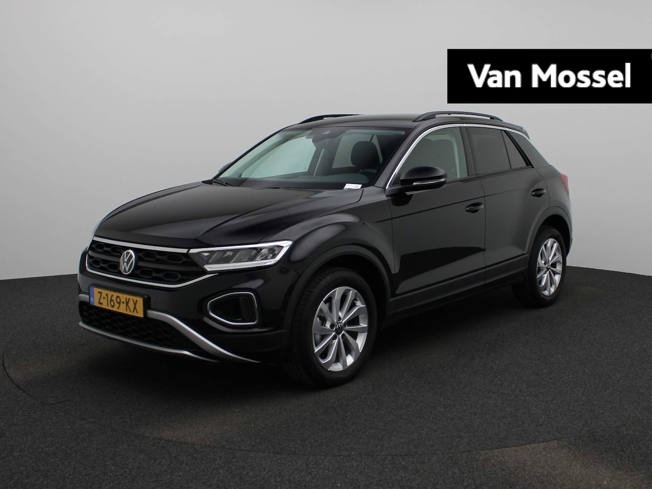 Volkswagen T-Roc - 1.0 TSI Life | Airco | Apple Carplay | Parkeersensoren | Camera | Cruise Control | 17 Inch - AutoWereld.nl