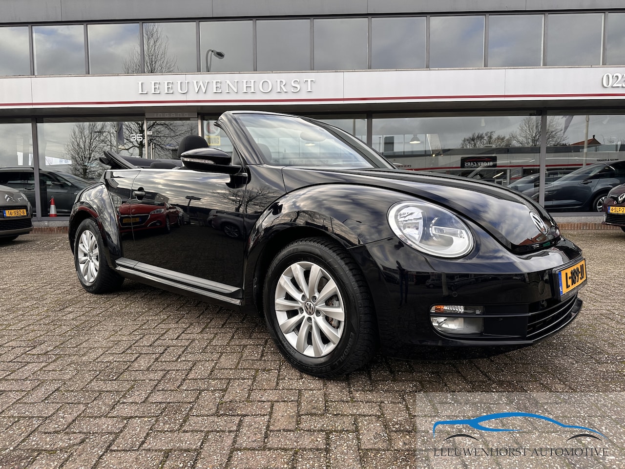 Volkswagen Beetle Cabriolet - 1.2 TSI Design BlueMotion 1.2 TSI Design BlueMotion, wintersale, in prijs verlaagd! - AutoWereld.nl