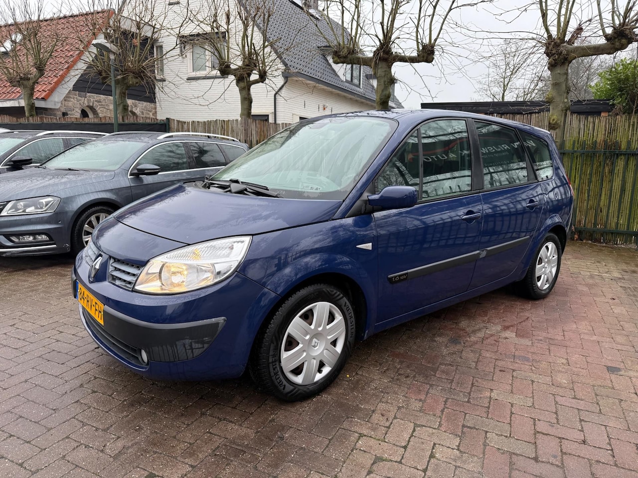 Renault Grand Scénic - 1.6-16V Authentique Comfort Airco Cruise 7 Pers APK 09-2025 - AutoWereld.nl