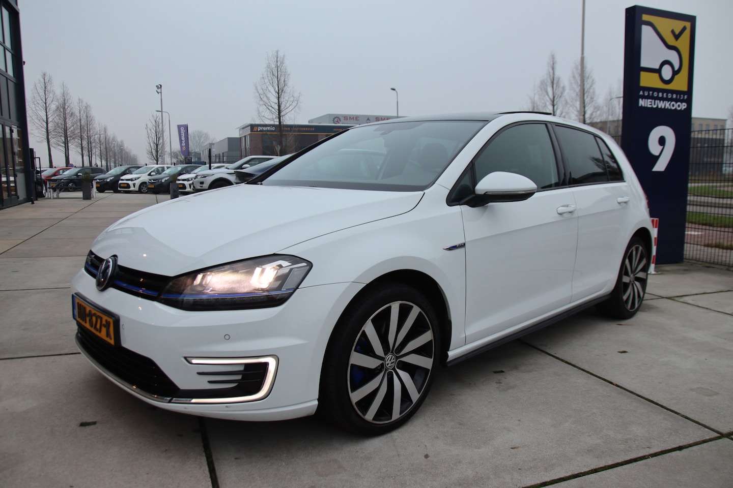 Volkswagen Golf - 1.4 TSI GTE Pano, keyless, Spiegelpakket, Camera, NL auto Eindejaar uitverkoop! - AutoWereld.nl