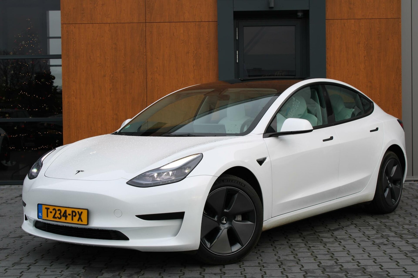 Tesla Model 3 - Standard RWD Plus 60kWh - AutoWereld.nl