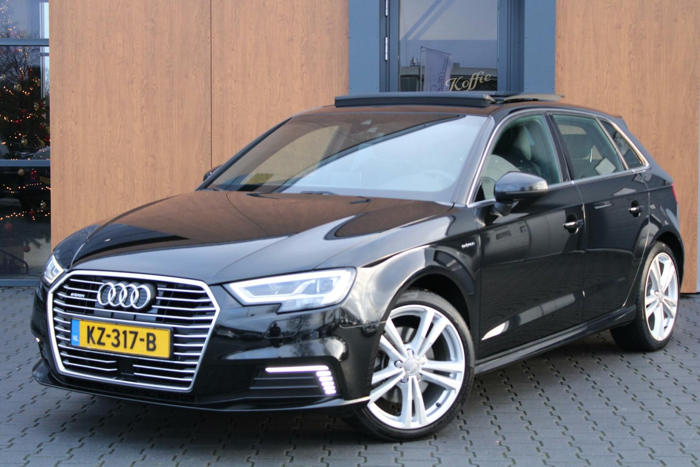 Audi A3 Sportback - 1.4 e-tron Lease Edition 1.4 e-tron Lease Edition - AutoWereld.nl