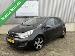 Kia Rio - 1.2 CVVT Super Pack 2012 / Climate control / Cruisecontrol / Keyless / Parkeersensor / NAP