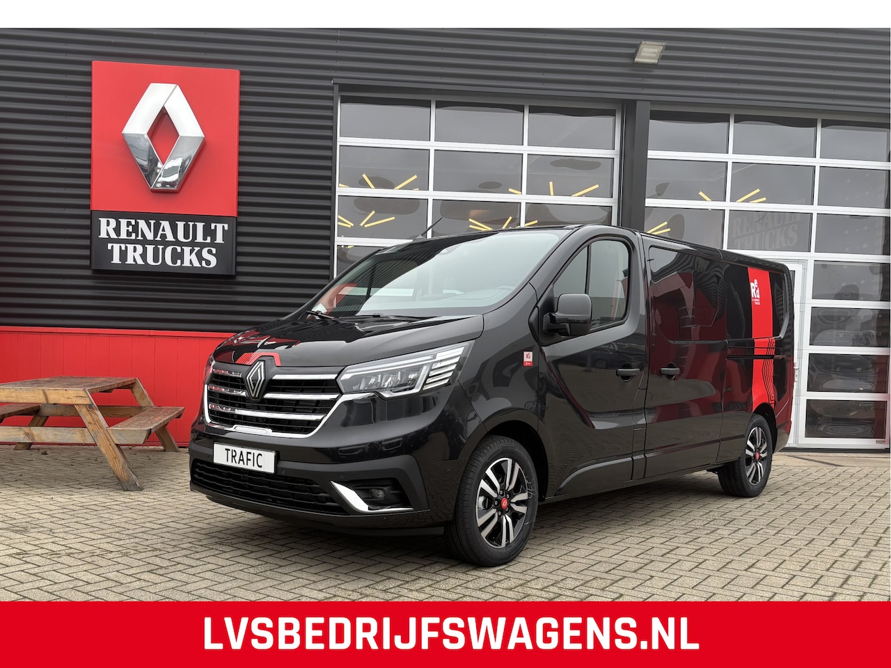 Renault Trafic - Exclusive T30 2.0 dCi 150 PK L2H1 Dubbele cabine 17 inch velgen, Trekhaak, Apple Carplay - AutoWereld.nl