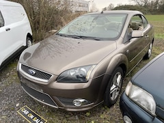 Ford Focus Coupé-Cabriolet - 2.0-16V Titanium