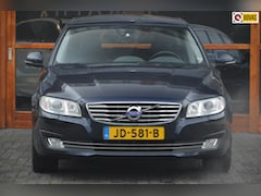 Volvo V70 - 2.0 T4 Polar | Leer | stoelverwarming | Standkachel | Xenon koplampen | DAB+ |