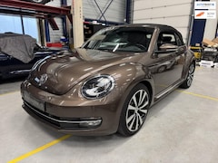 Volkswagen Beetle Cabriolet - 1.4 TSI in de prachtige kleur Toffee Bruin