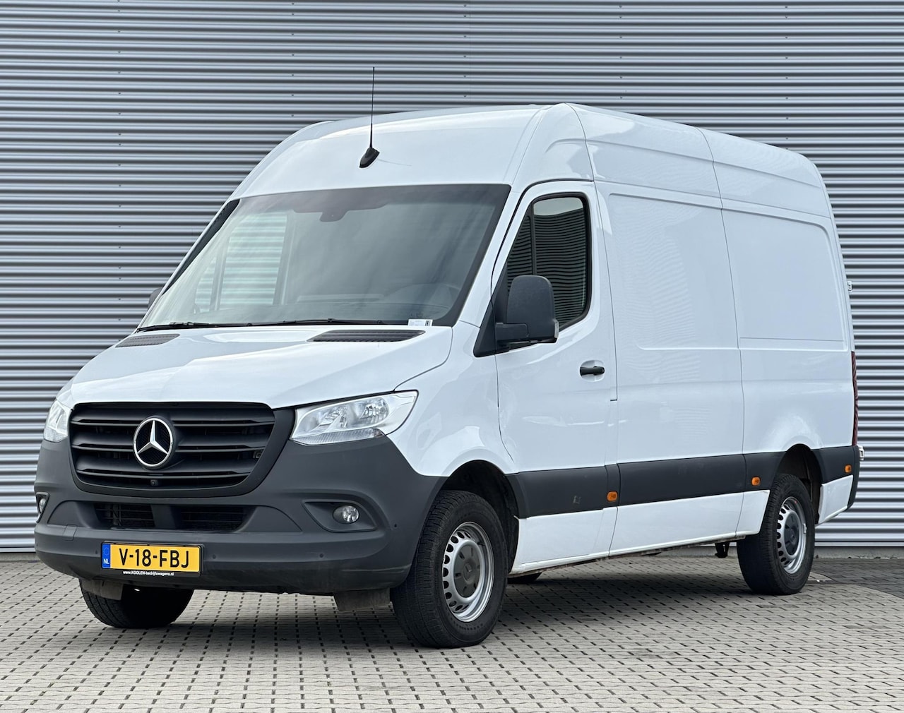 Mercedes-Benz Sprinter - 317 CDI L2H2 RWD - AutoWereld.nl