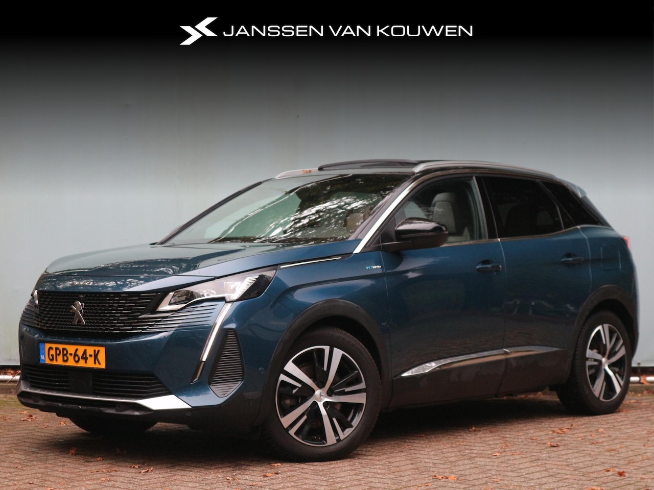 Peugeot 3008 - 1.6 HYbrid 225 GT / Schuif-/kanteldak / HiFi Audio / Stoelverwarming - AutoWereld.nl