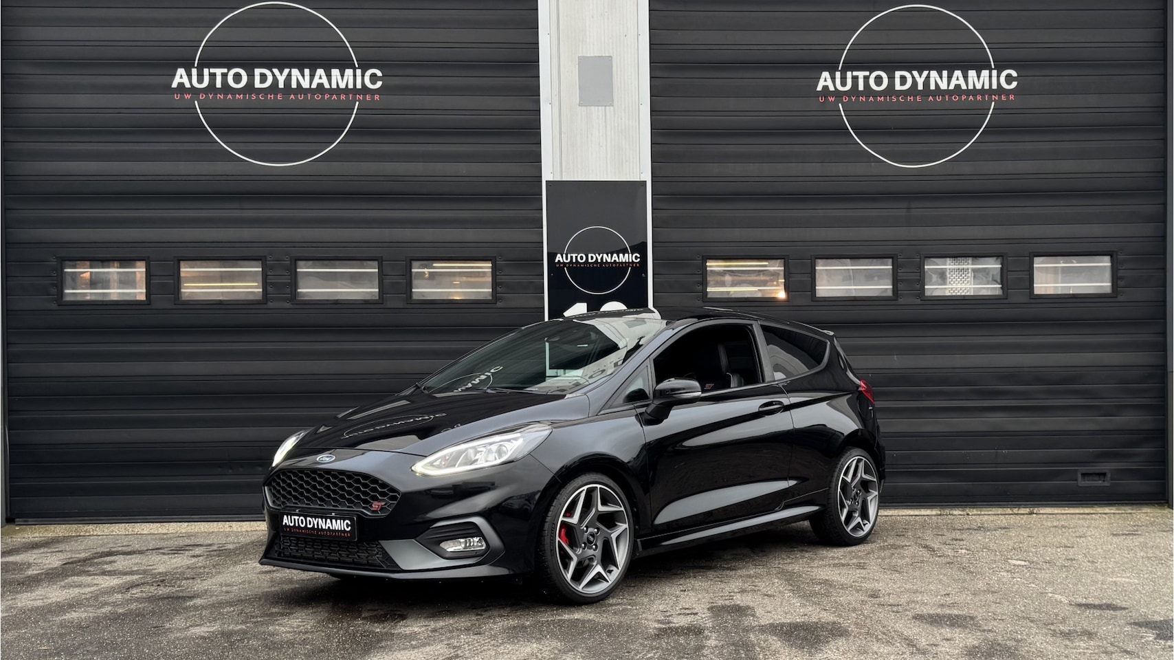 Ford Fiesta - 1.5 EcoBoost ST-3 Performance 200 pk | Recaro - AutoWereld.nl