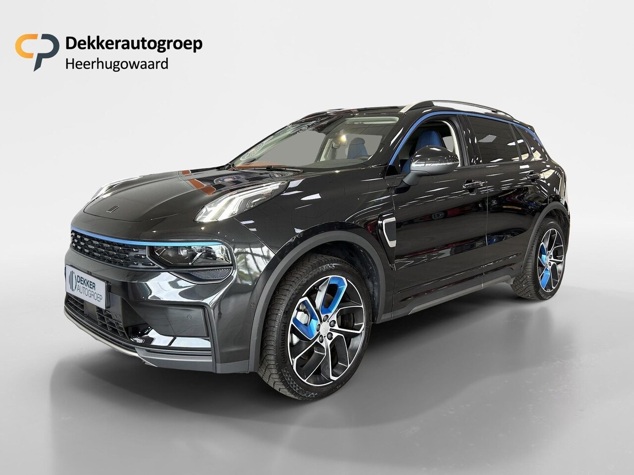 Lynk & Co 01 - 1.5 Hybride | 360° camera | Panoramadak | NL auto | Apple CarPlay | Android | Stoelverwarm - AutoWereld.nl