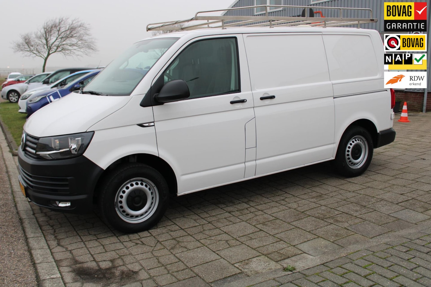 Volkswagen Transporter - 2.0 TDI L1H2 Comfortline 2.0 TDI L1H2 Comfortline - AutoWereld.nl