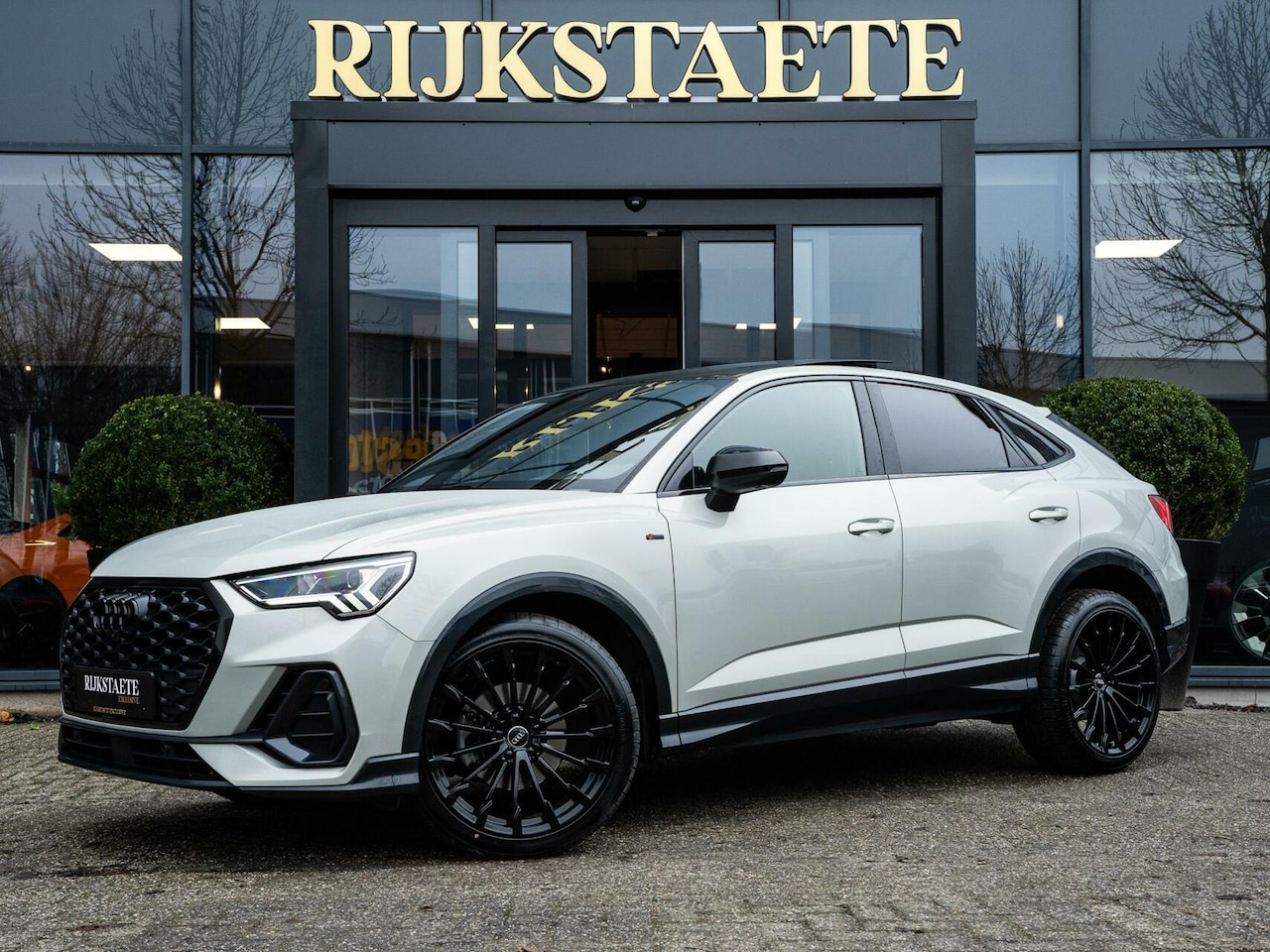 Audi Q3 Sportback - 35 TFSI S-LINE|PANO|ACC|360°|20''|CARPLAY - AutoWereld.nl