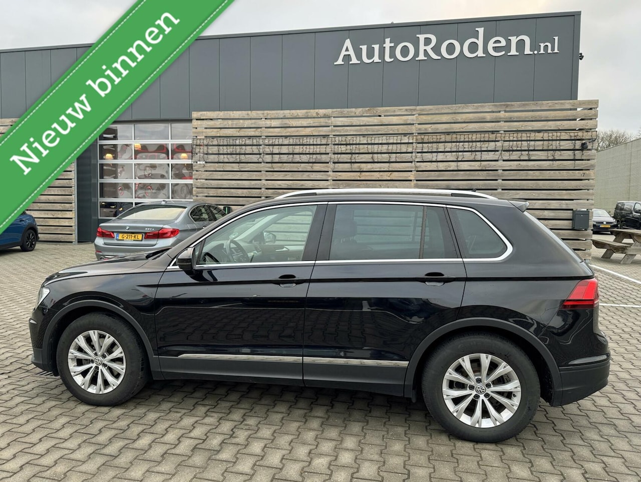 Volkswagen Tiguan - 1.5 TSI ACT 110Kw Comfortline Business DSG|Trekhaak|Adapt.Cruise|CarPlay| - AutoWereld.nl