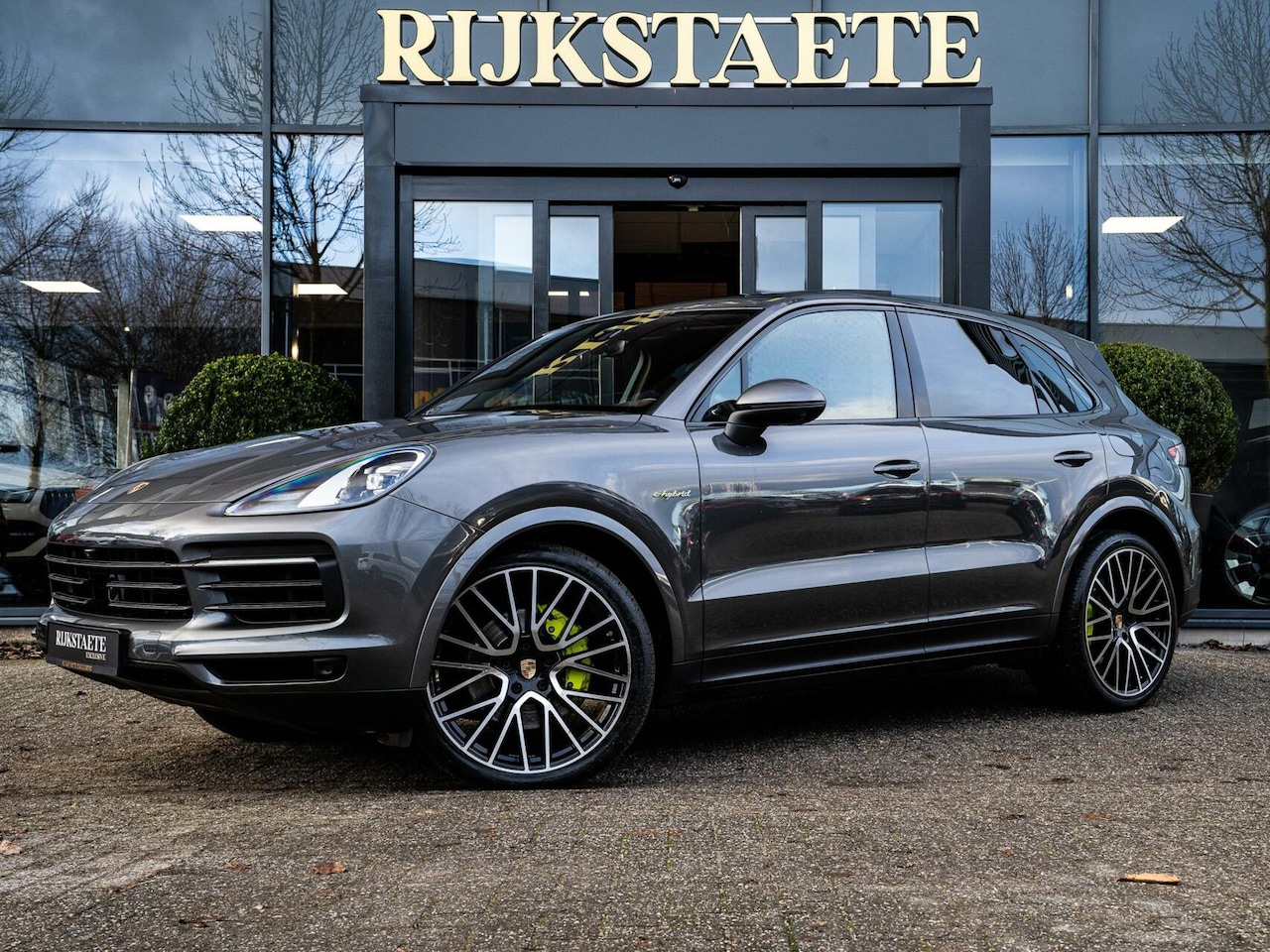 Porsche Cayenne - 3.0 E-Hybrid|PANO|SPORT CHRONO|360°|ACC|22'' - AutoWereld.nl