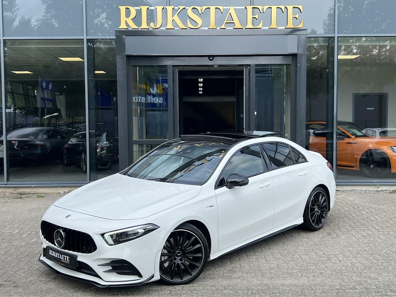 Mercedes-Benz A-klasse - AMG A35 Sedan 4MATIC|PANO|360°|ACC|19'' - AutoWereld.nl