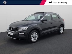 Volkswagen T-Roc - 1.5TSI/150PK Style · Panoramadak · Trekhaak · Parkeersensoren