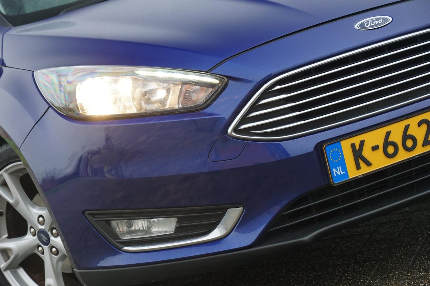 Ford Focus Wagon - 1.0 125PK Titanium Sport | Deep Impact Blue | 18"LMV/NAV/Cruise/Clima - Sportief! - AutoWereld.nl