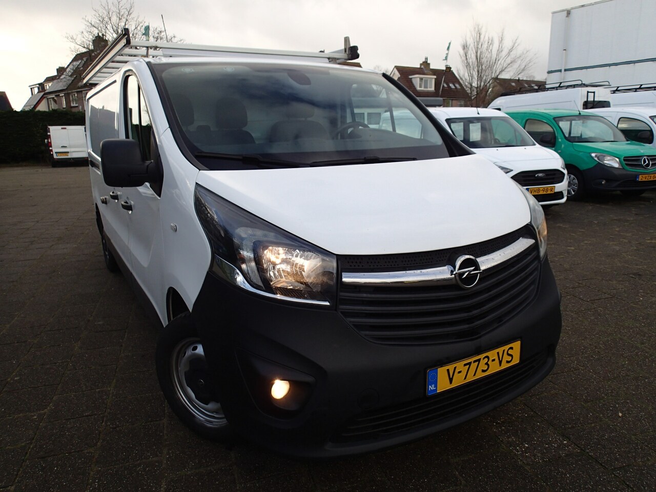 Opel Vivaro - 1.6 CDTI L2H1 Edition EcoFlex VOORZIEN VAN AIRCO+CRUISE + IMPERIAAL !! EURO 6 - AutoWereld.nl