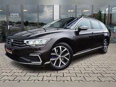 Volkswagen Passat Variant - 1.4 TSI PHEV GTE Business | ACC | Trekhaak | Camera |