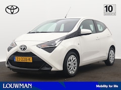 Toyota Aygo - 1.0 VVT-i x-play | Camera | Airco | Apple Carplay/Android Auto |