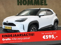 Toyota Yaris Cross - 1.5 Hybrid Team D 130 130 PK - NAVIGATIE - KEYLESS ENTRY & START - STUUR, STOEL EN VOORRUI