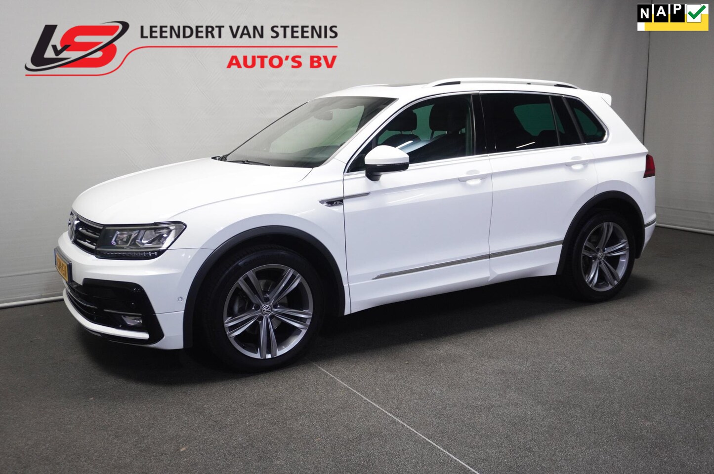 Volkswagen Tiguan - 1.5 TSI ACT Highline Business R 1.5 TSI ACT Highline Business R - AutoWereld.nl