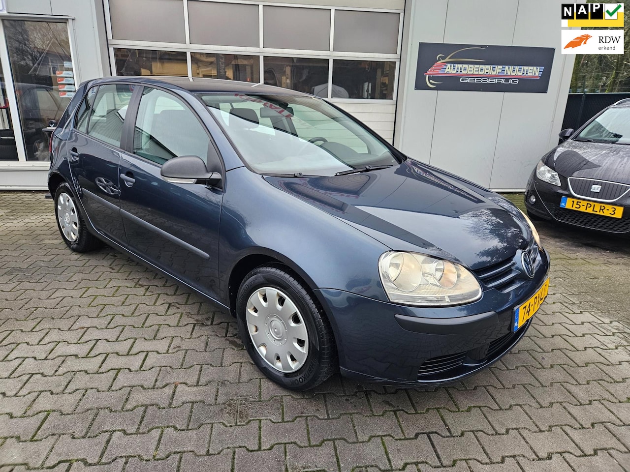 Volkswagen Golf - 1.4 Trendline 5-DEURS..AIRCO - AutoWereld.nl