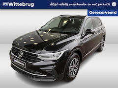 Volkswagen Tiguan - 1.4 TSI eHybrid 245pk DSG Life / Virtual Cockpit / Elek. Zwenkbare Trekhaak / Elek. Achter