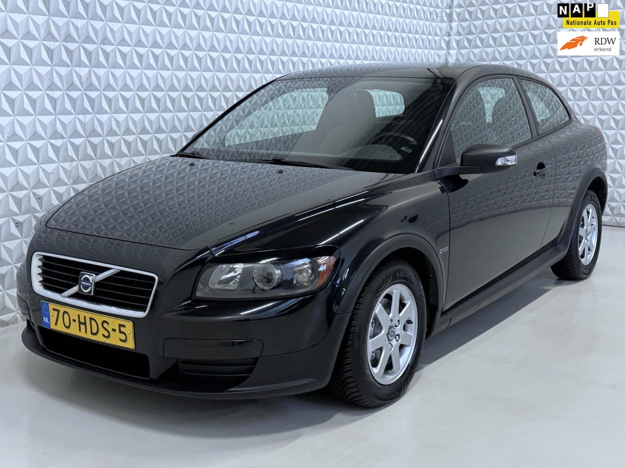 Volvo C30 - 1.6D - Uniek in zijn soort! 170.000km (2008) - AutoWereld.nl